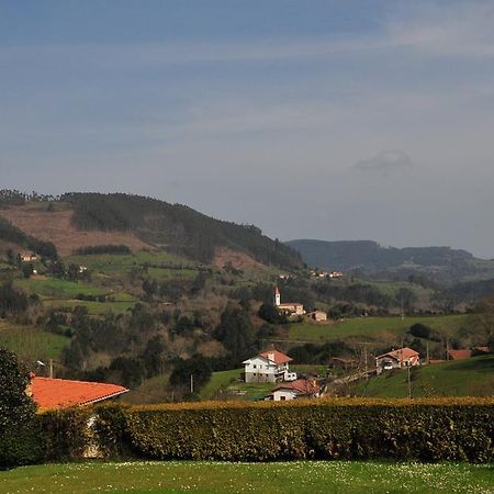 Penzion Casa Rural Llugaron I Miravalles Exteriér fotografie