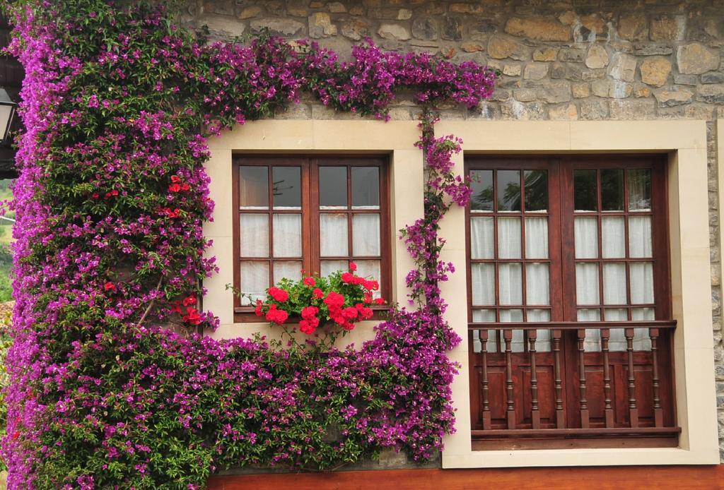 Penzion Casa Rural Llugaron I Miravalles Exteriér fotografie