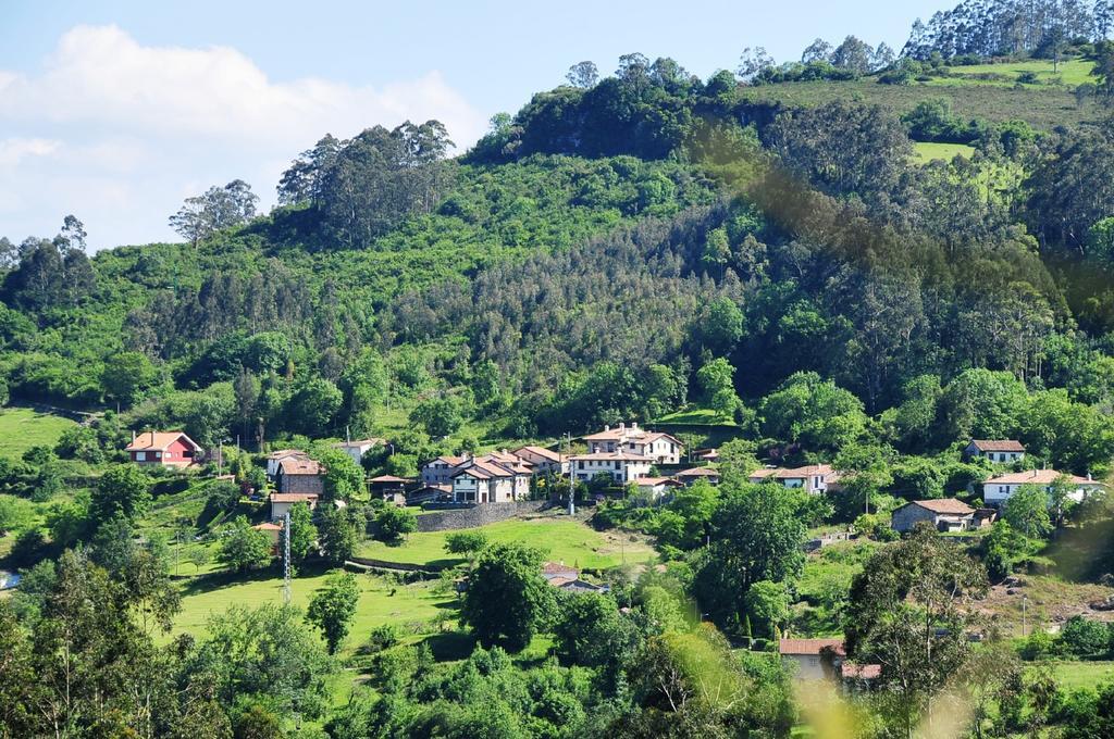 Penzion Casa Rural Llugaron I Miravalles Exteriér fotografie